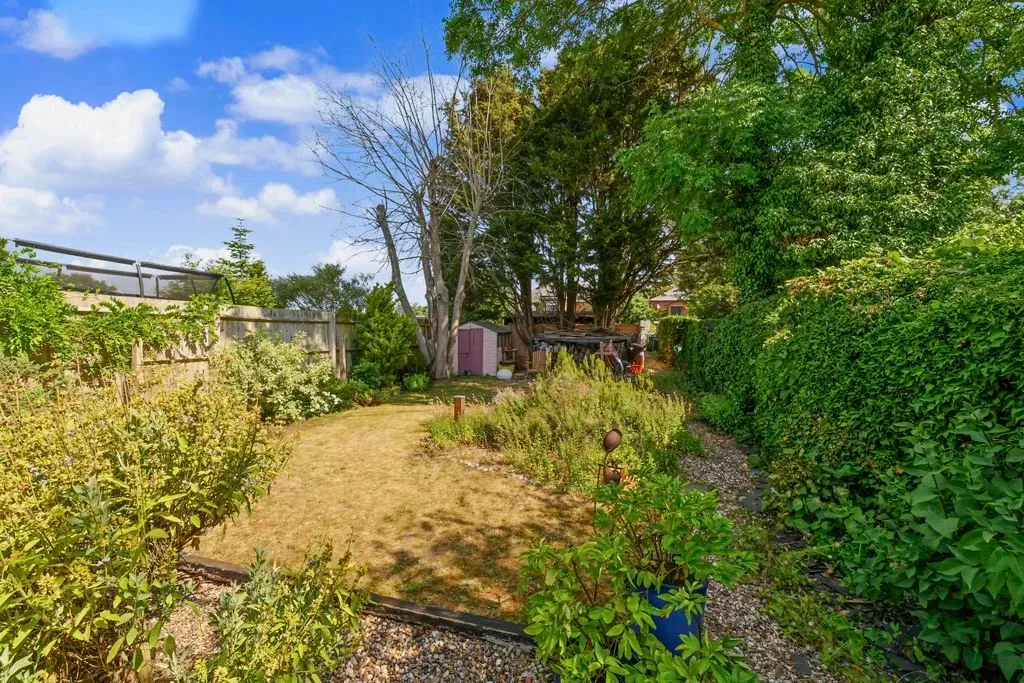 Aylesbury Road, Aston Clinton, Buckinghamshire, HP22 5AG, photo 10