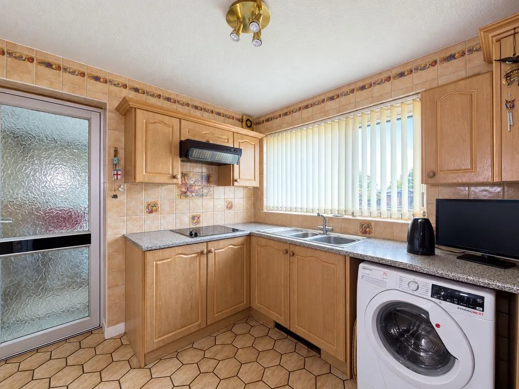 Well Lane, Great Wyrley, WS6, photo 13