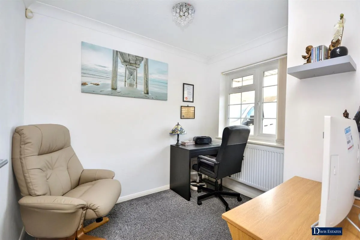 Roseacre Close, Emerson Park, RM11, photo 8