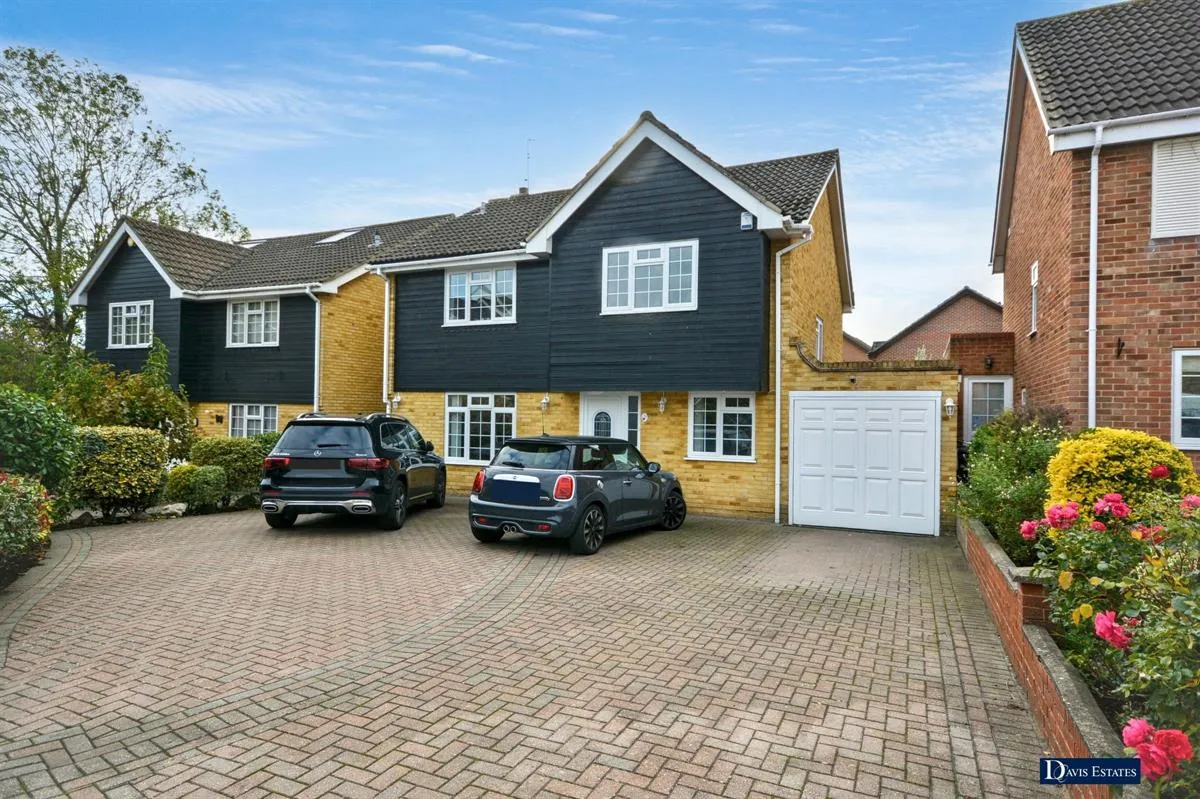 4 bed house for sale, Roseacre Close, Emerson Park, RM11