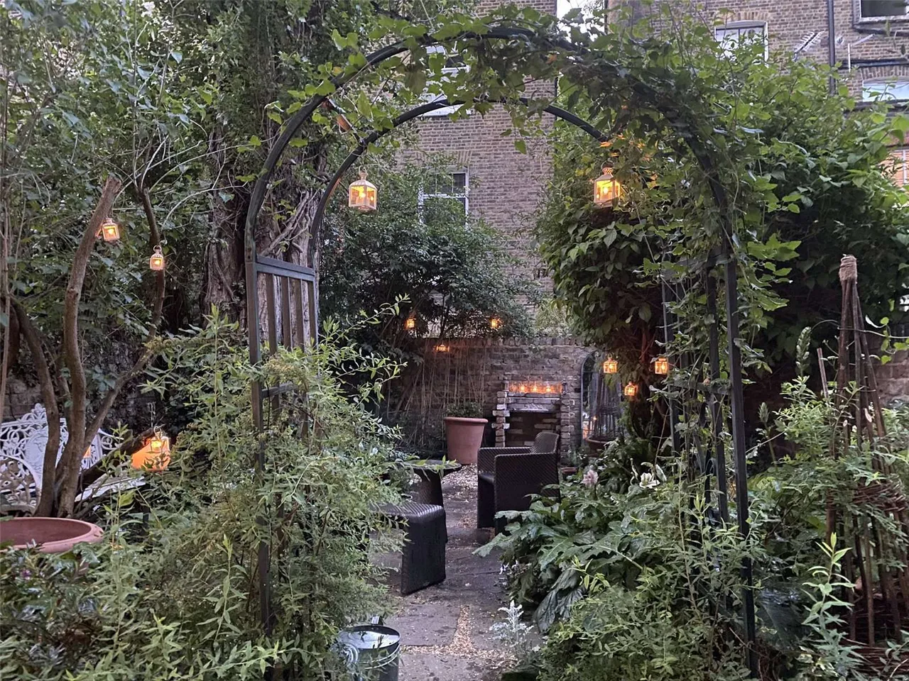 Chesterton Road, North Kensington, London, W10 6EP, photo 10