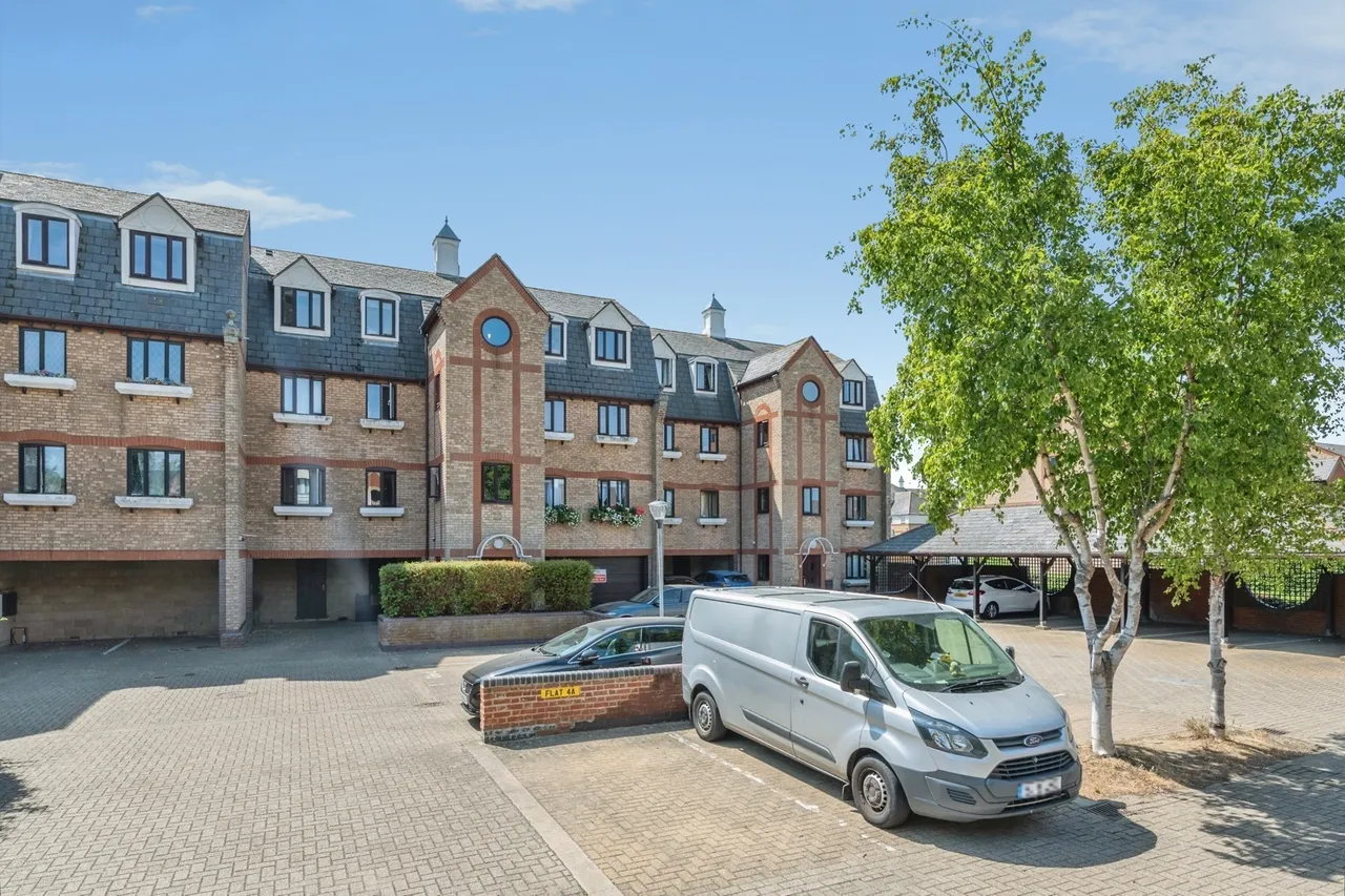 Brick Court, Jetty Walk, Grays, Essex, RM17, photo 19