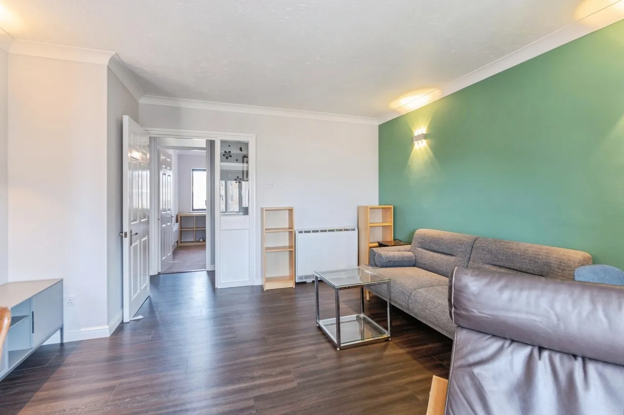 Brick Court, Jetty Walk, Grays, Essex, RM17, photo 8