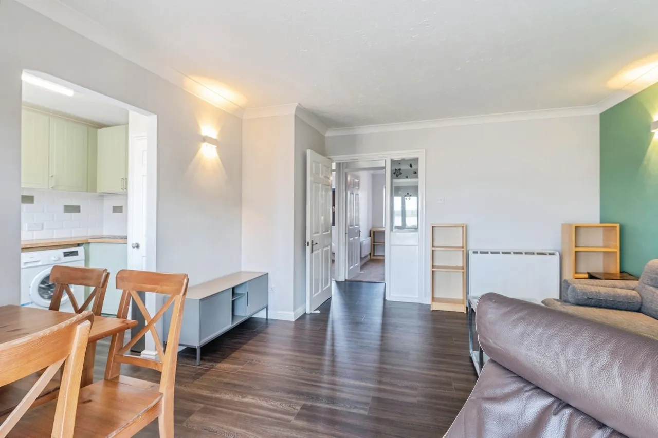 Brick Court, Jetty Walk, Grays, Essex, RM17, photo 9