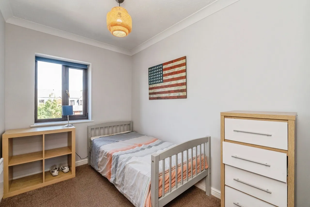 Brick Court, Jetty Walk, Grays, Essex, RM17, photo 14