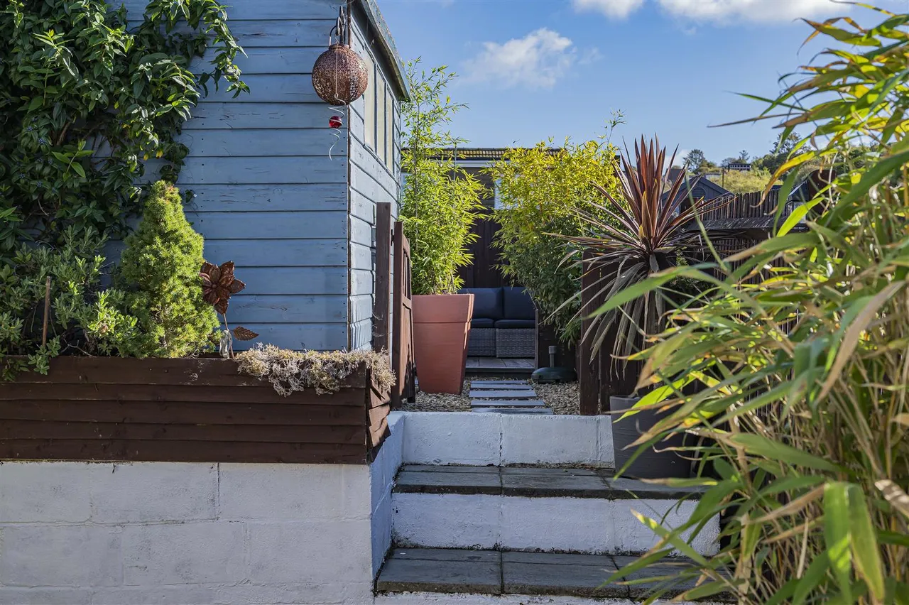Lewis Close, Newhaven, photo 24
