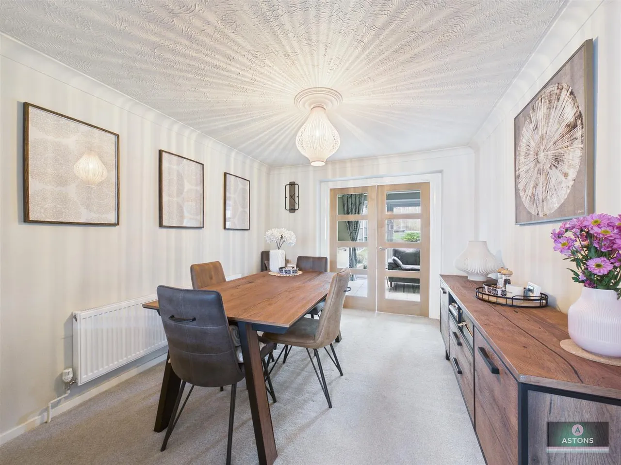 Hardy Close, Pound Hill, photo 11