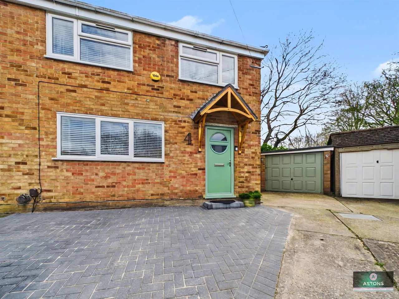 Hardy Close, Pound Hill, photo 20
