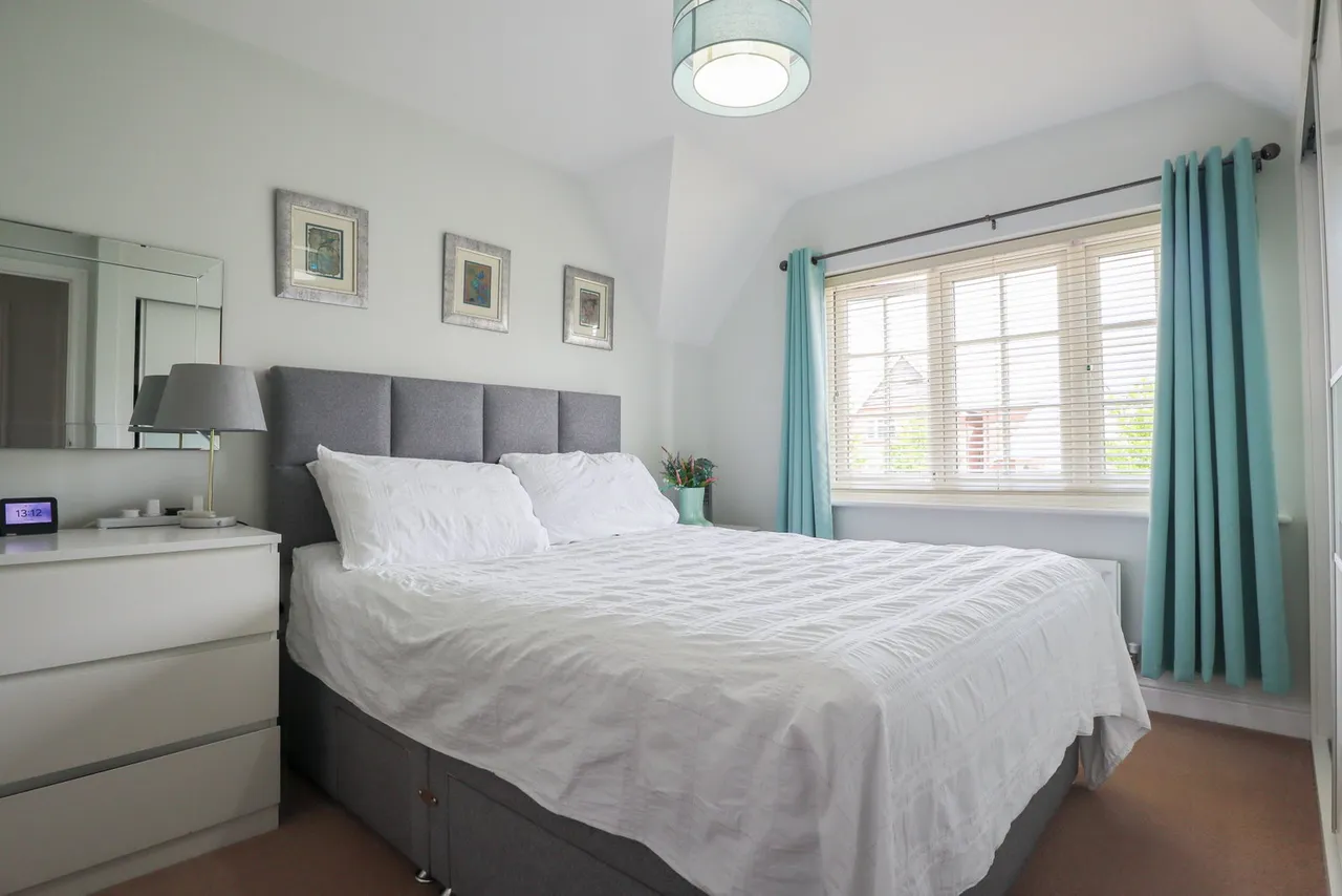 York Road, Calne, photo 4