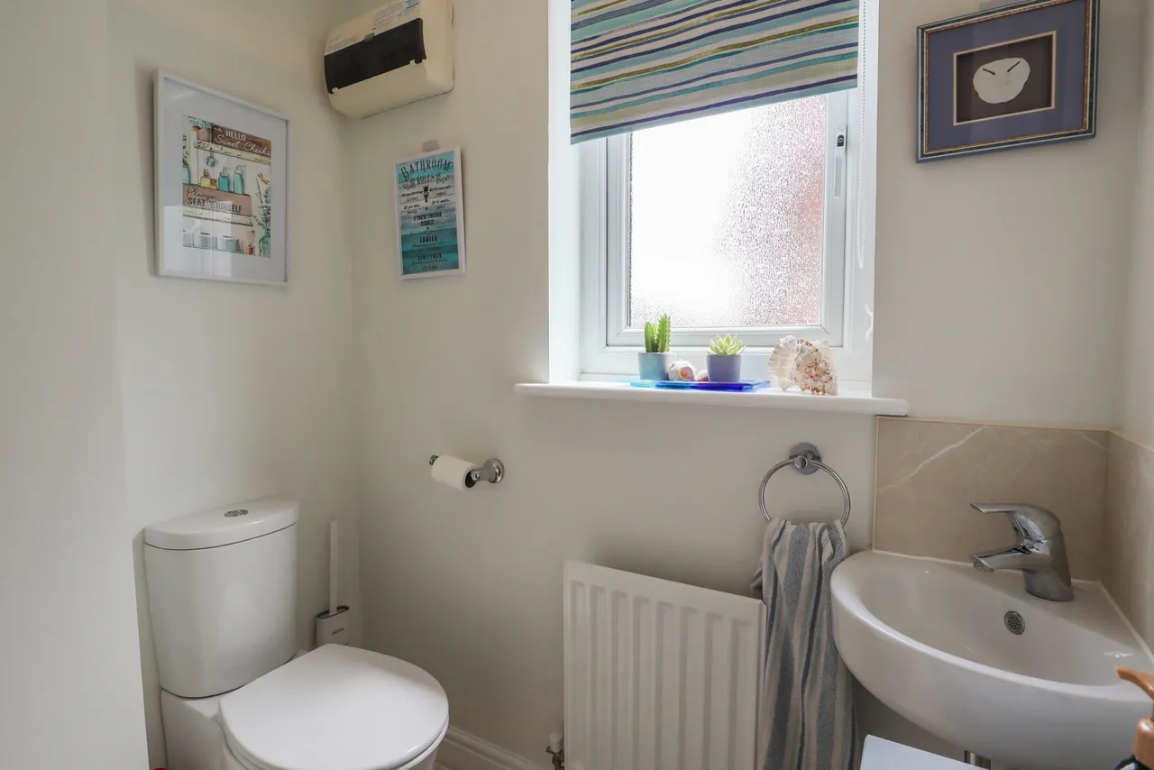 York Road, Calne, photo 14
