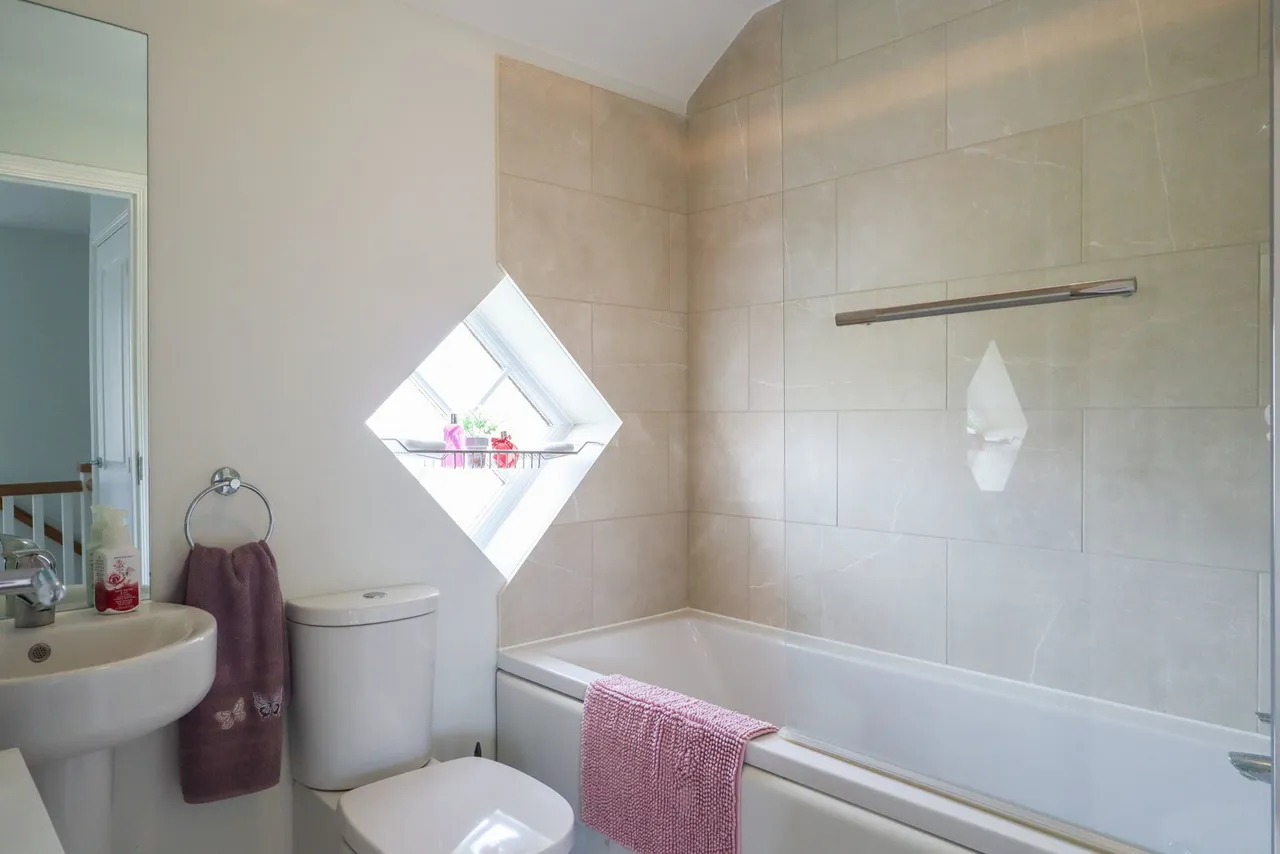 York Road, Calne, photo 9