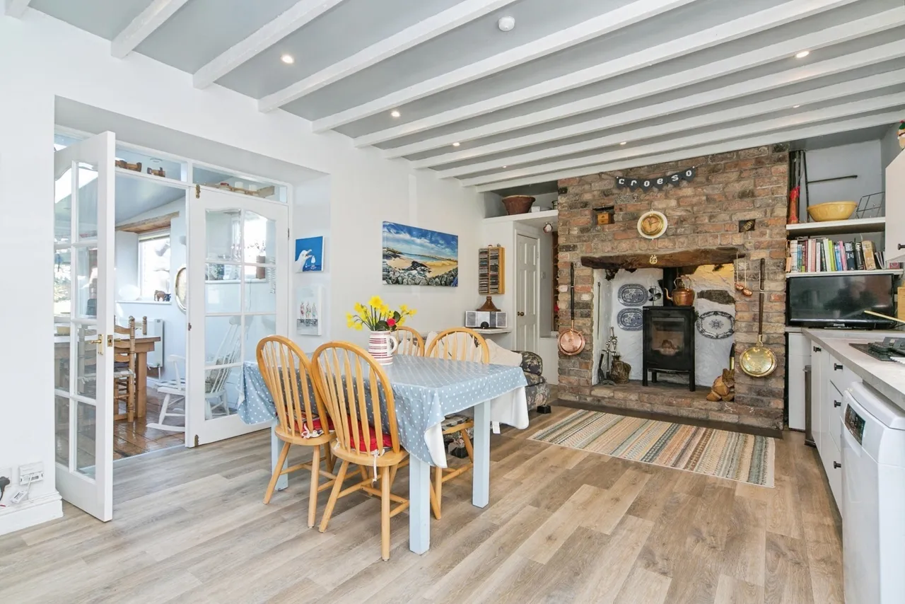 Llanfachraeth, Holyhead, LL65, photo 2