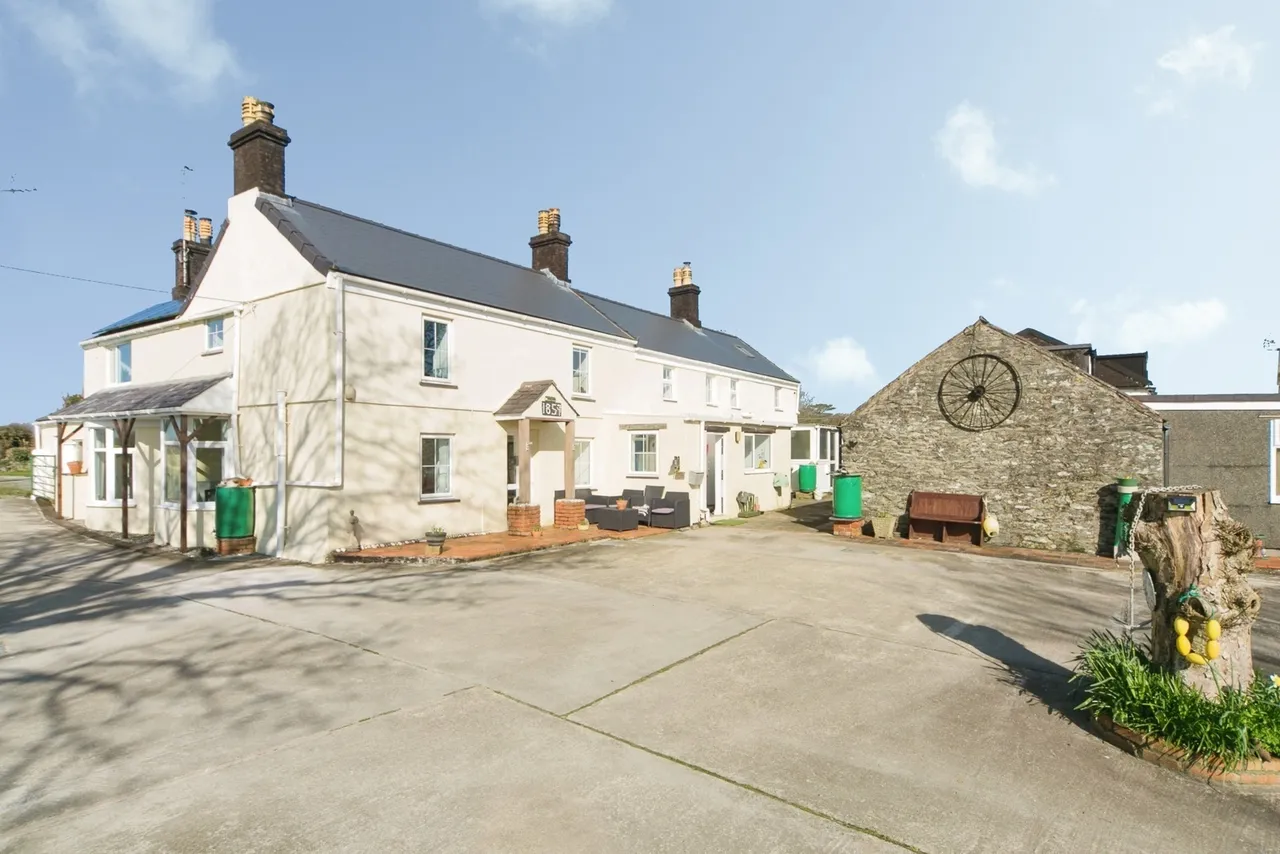 4 bed house for sale, Llanfachraeth, Holyhead, LL65
