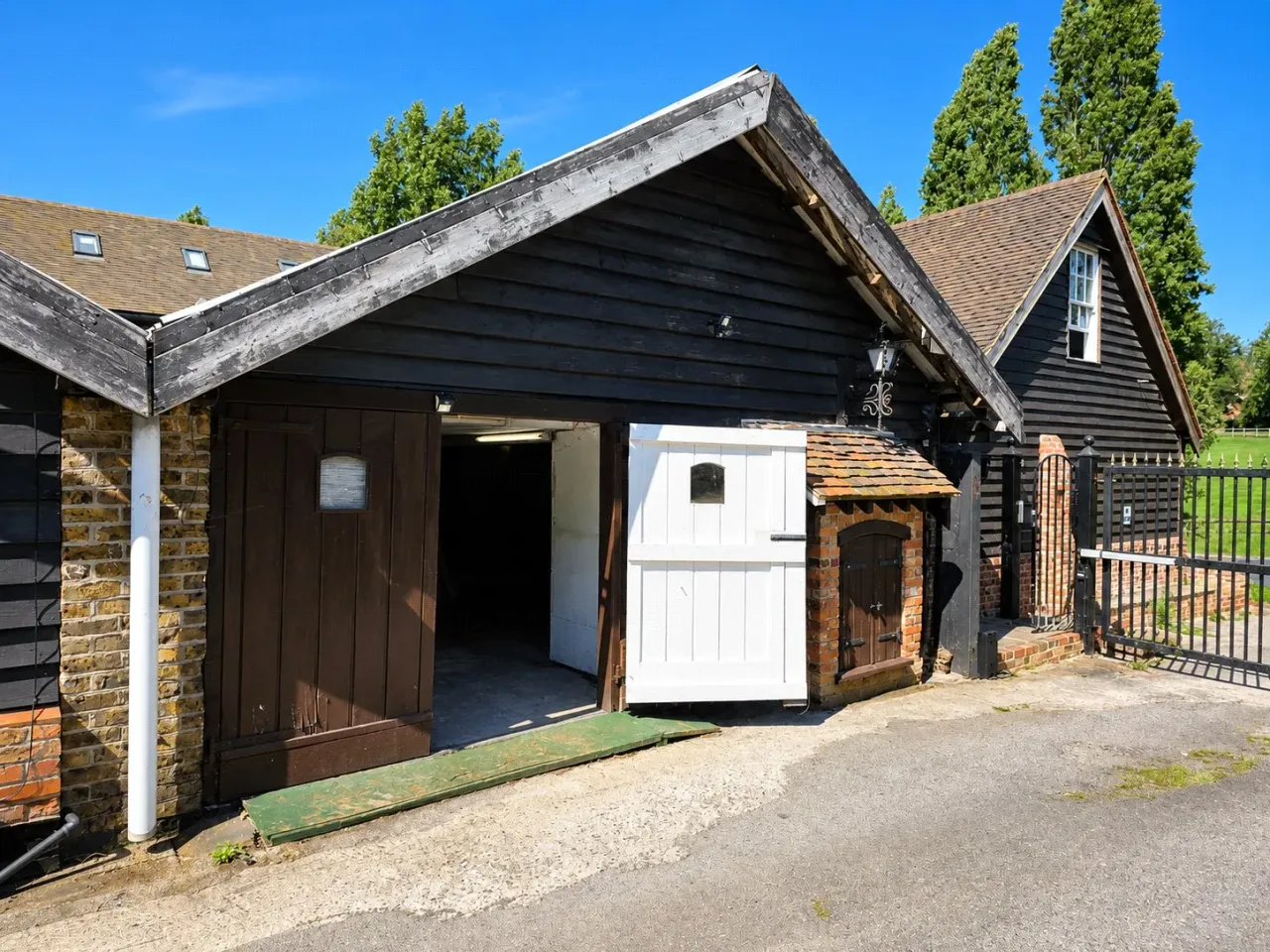 property to rent, Main Road, Rettendon Common, CM3