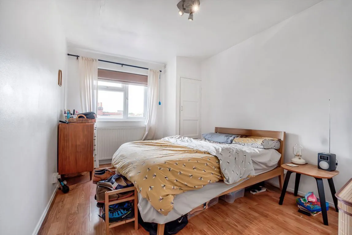 Carlton Road, W4, photo 3