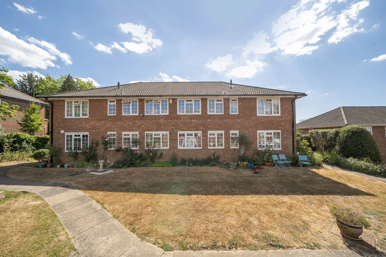 Wildoaks Close, Northwood, HA6, photo 9