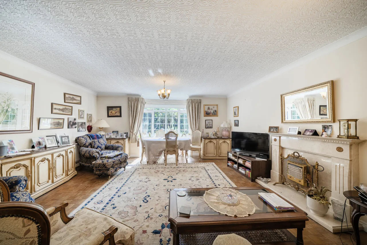 Wildoaks Close, Northwood, HA6, photo 18