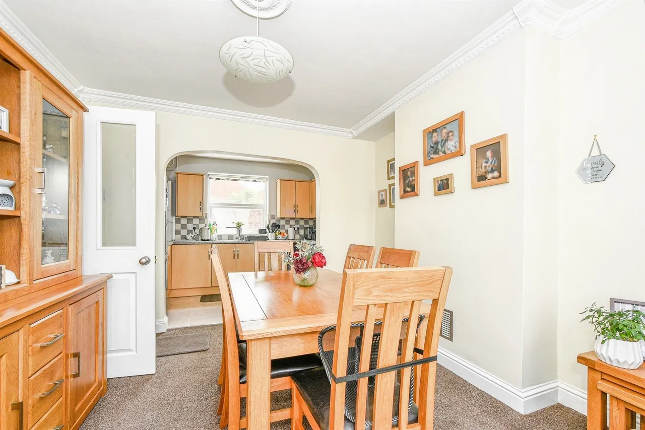 Swindon Road, Stratton St. Margaret, Swindon, photo 7