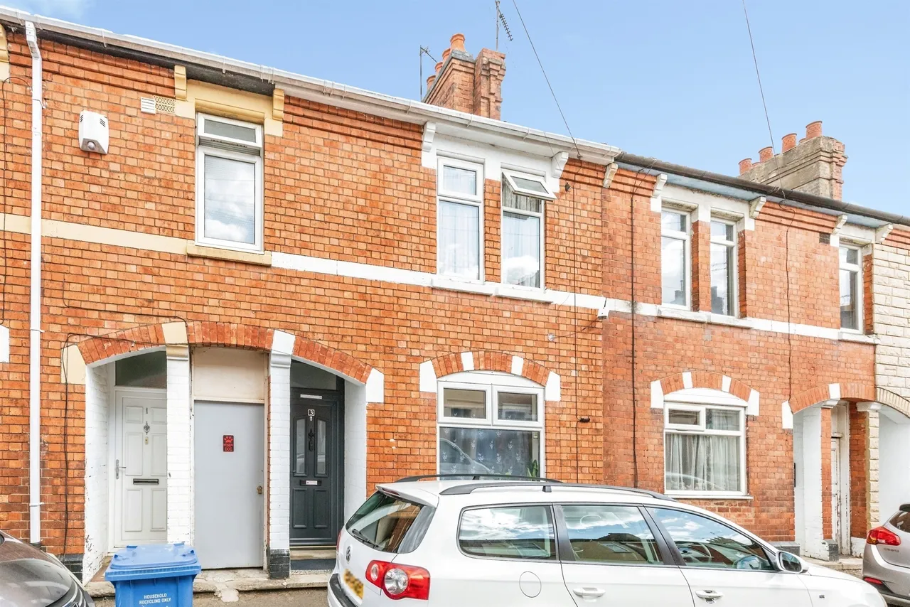 2 bed house for sale — Edgell Street, Kettering