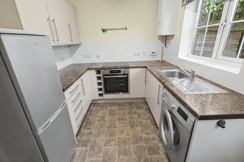Wensleydale Avenue, Leeds, LS12, photo 3
