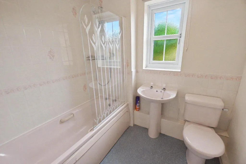 Wensleydale Avenue, Leeds, LS12, photo 9