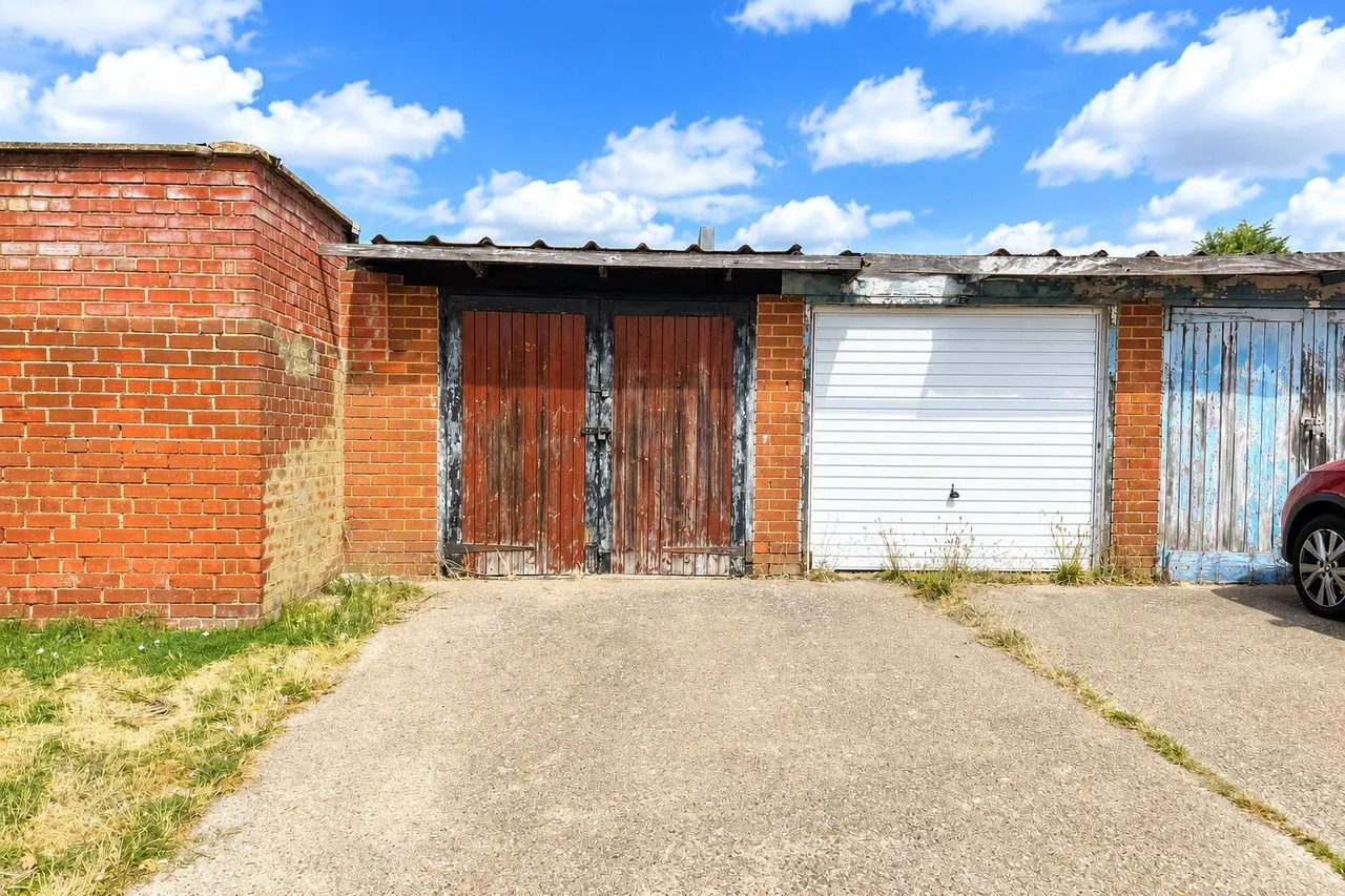 The Upway, Basildon, Essex, SS14, photo 24