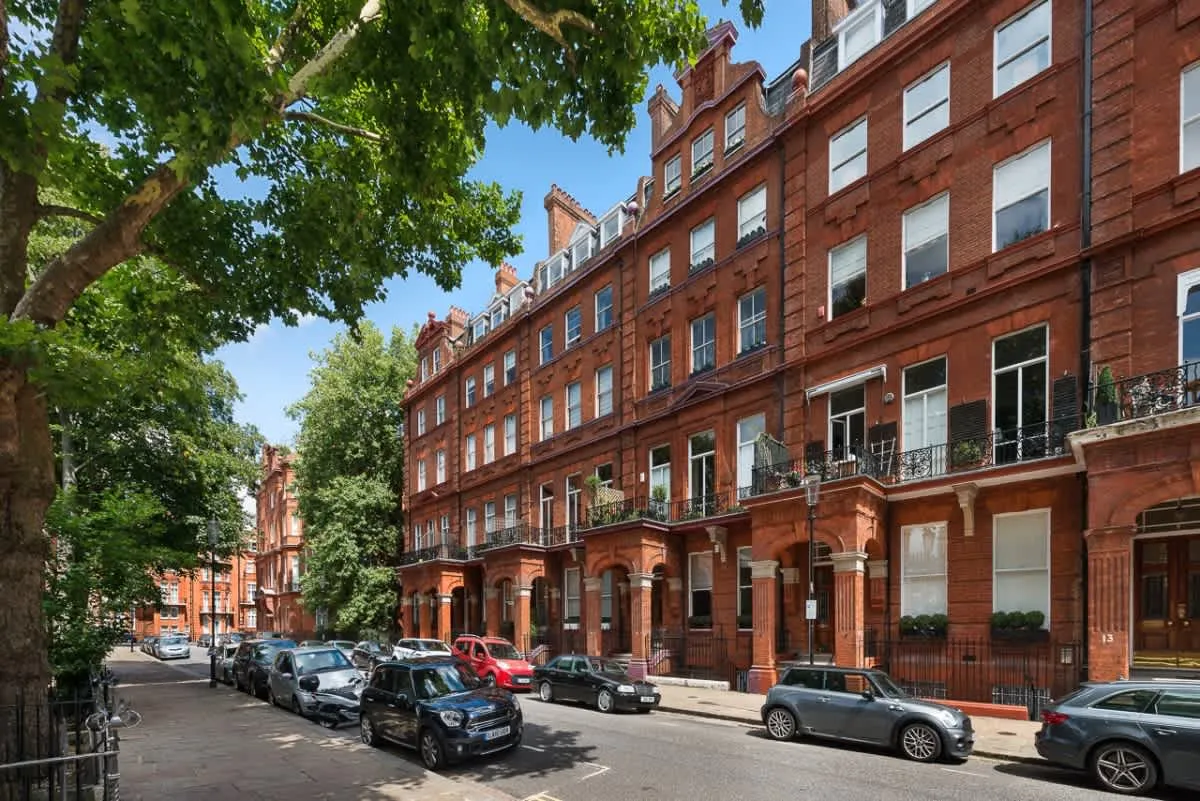 3 bed flat for sale, Cadogan Square, London, SW1X
