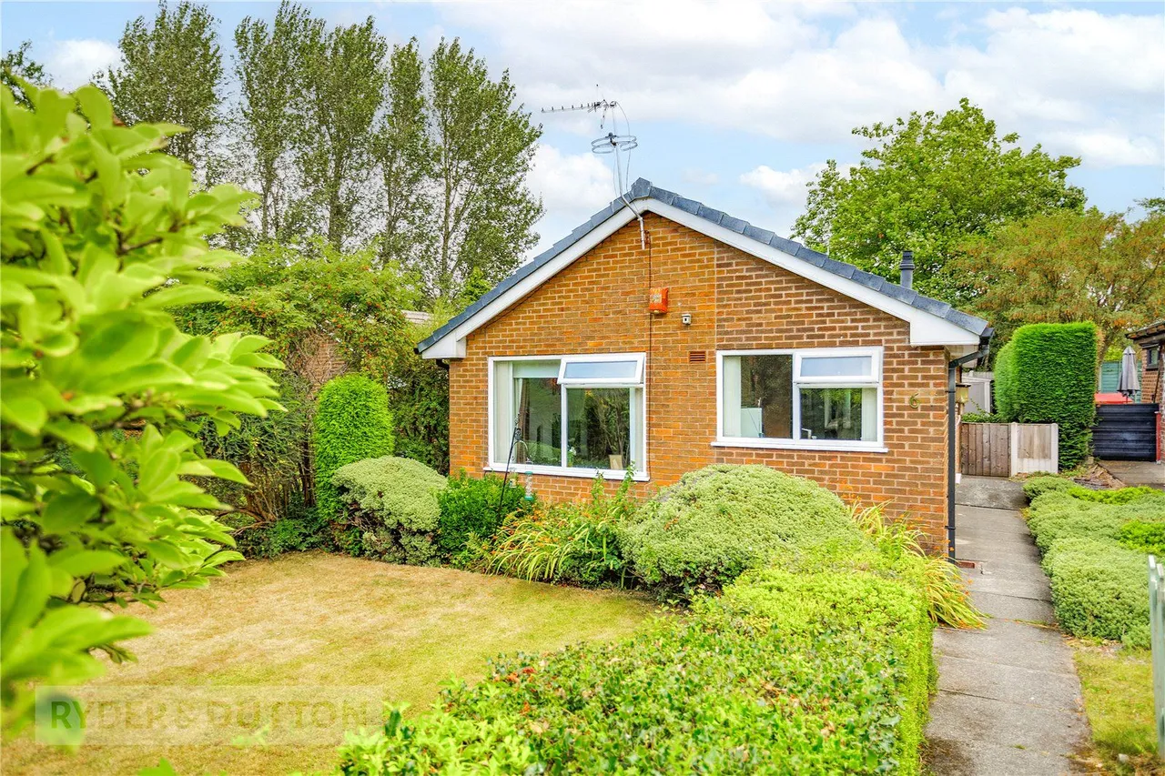 2 bed house for sale, Glasson Walk, Chadderton, OL9