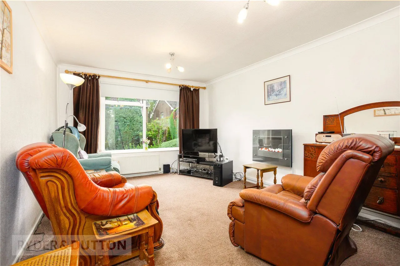 Glasson Walk, Chadderton, OL9, photo 3