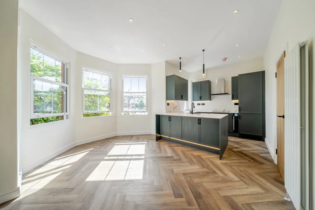 2 bed flat for sale — Thornton Avenue, Telford Park, London, SW2