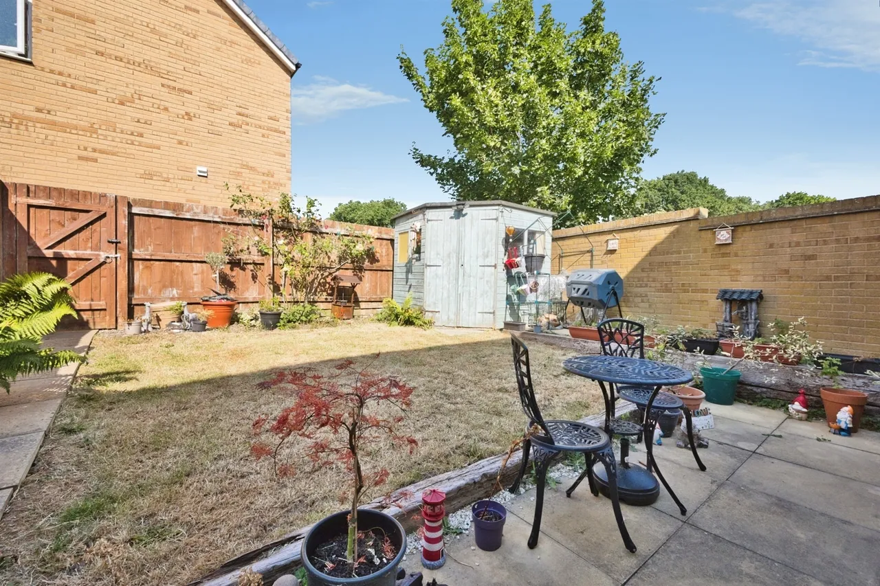 Swanmead Drive, Ilminster, TA19, photo 14