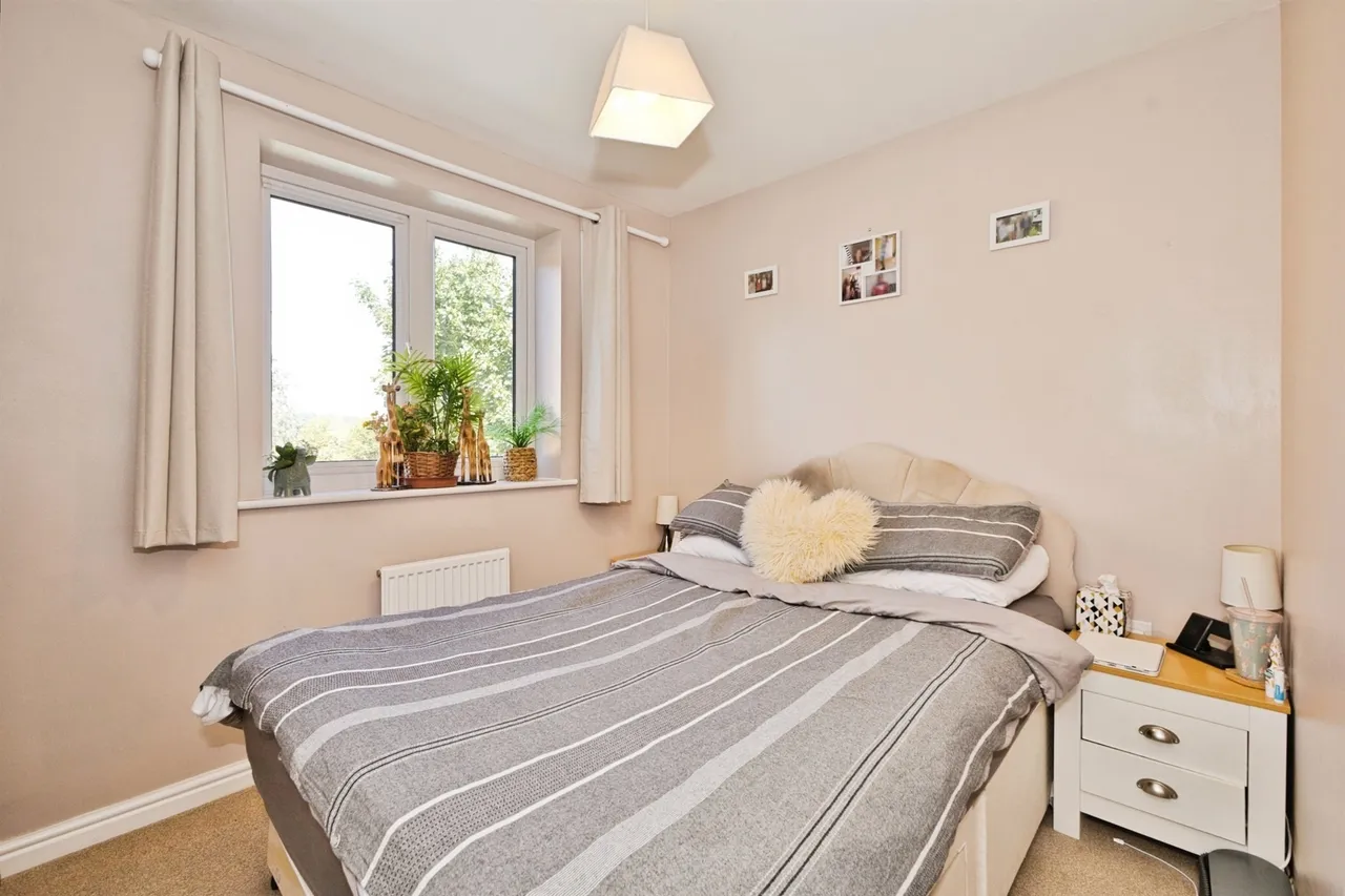 Swanmead Drive, Ilminster, TA19, photo 8