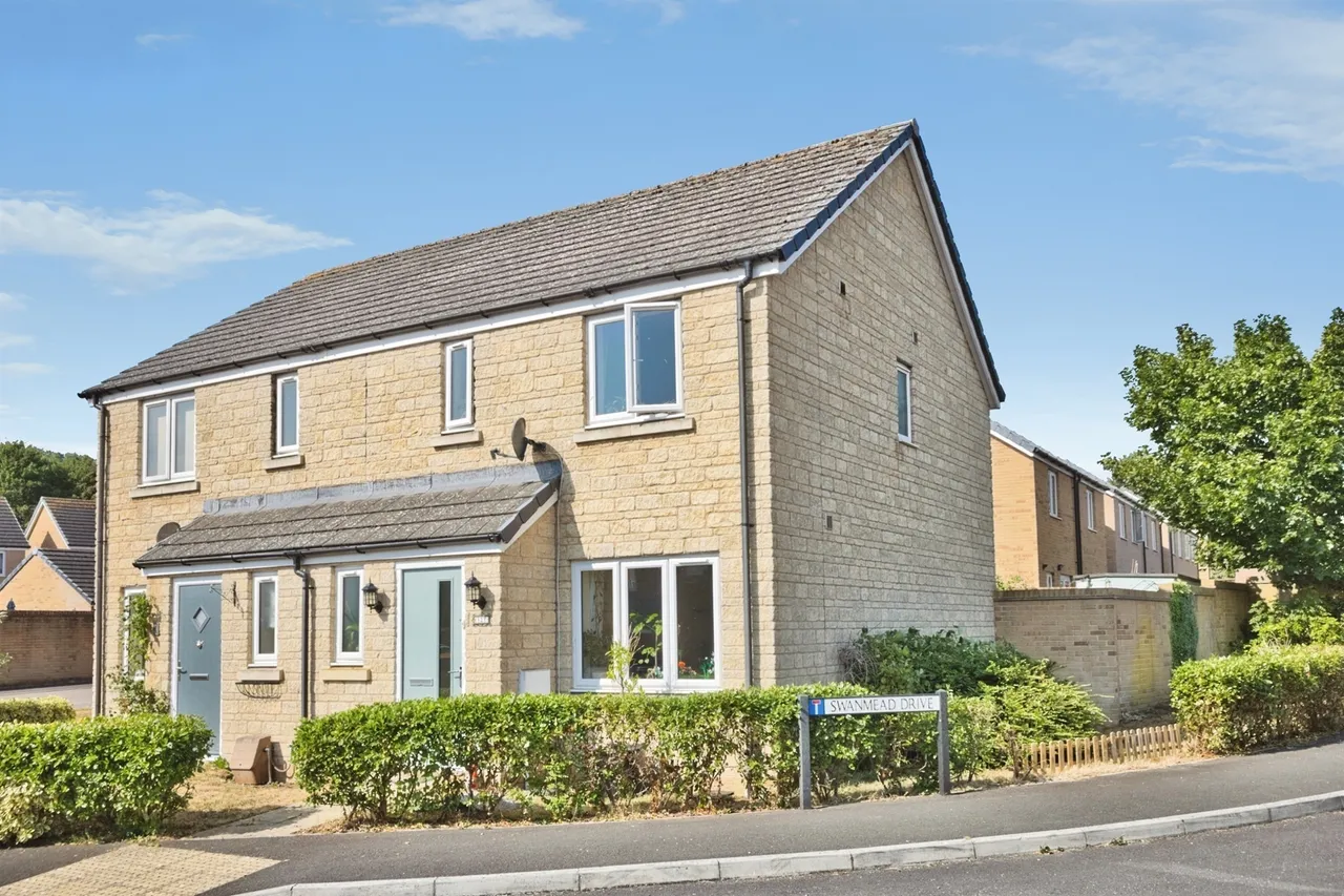 3 bed house for sale, Swanmead Drive, Ilminster, TA19