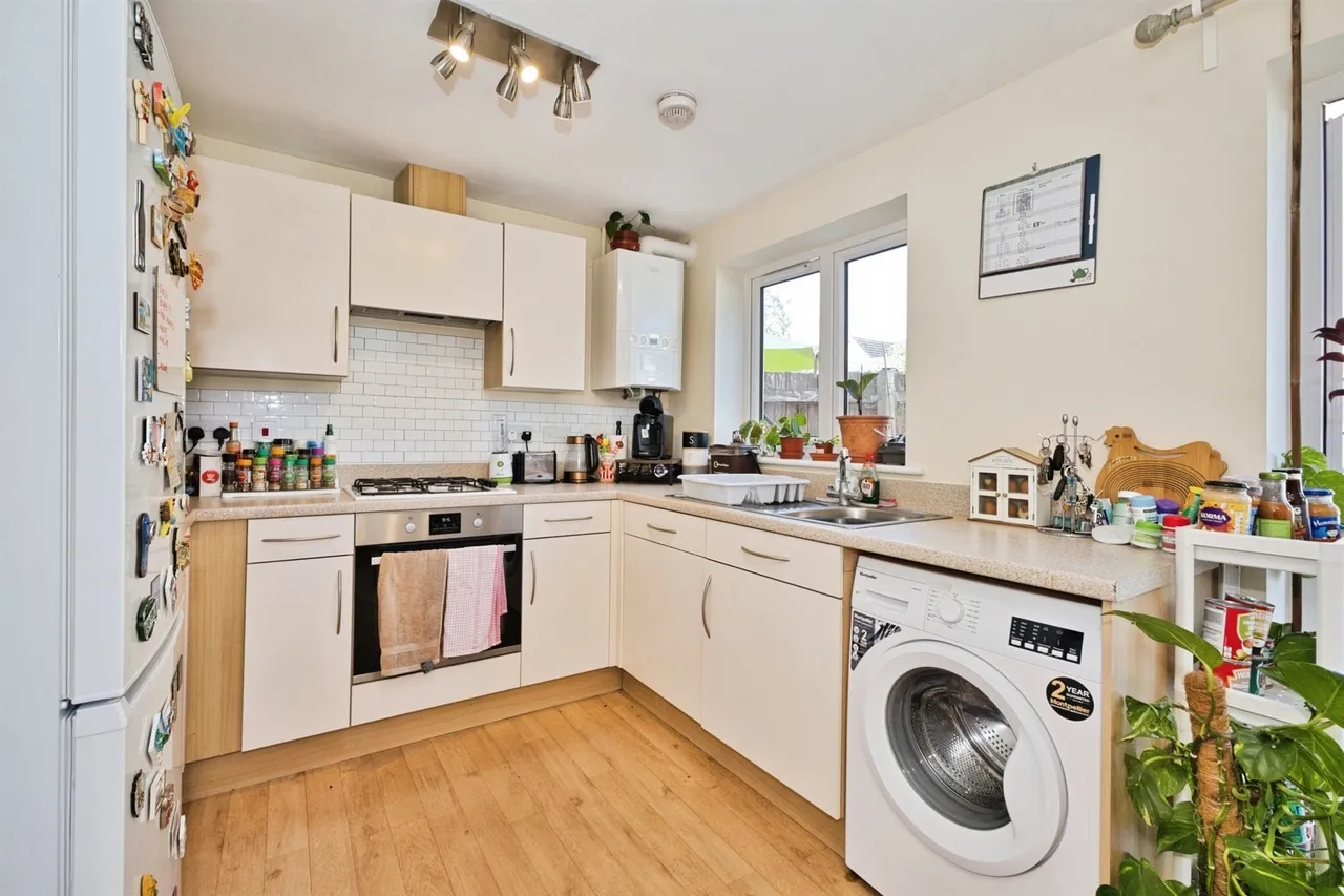 Swanmead Drive, Ilminster, TA19, photo 6