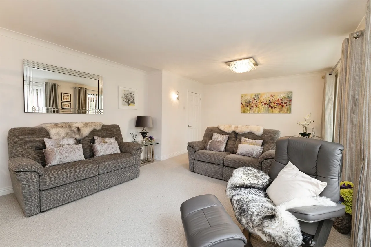 Pine Hill, Coulby Newham, TS8, photo 3