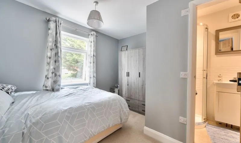 Kingston Road, Leatherhead, KT22, photo 11