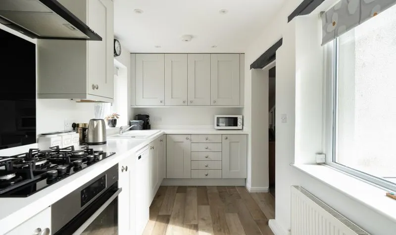 Kingston Road, Leatherhead, KT22, photo 5