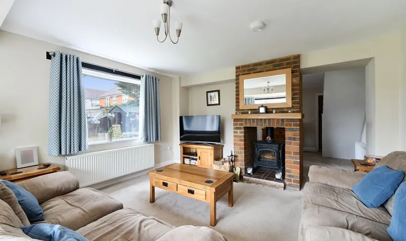 Kingston Road, Leatherhead, KT22, photo 4