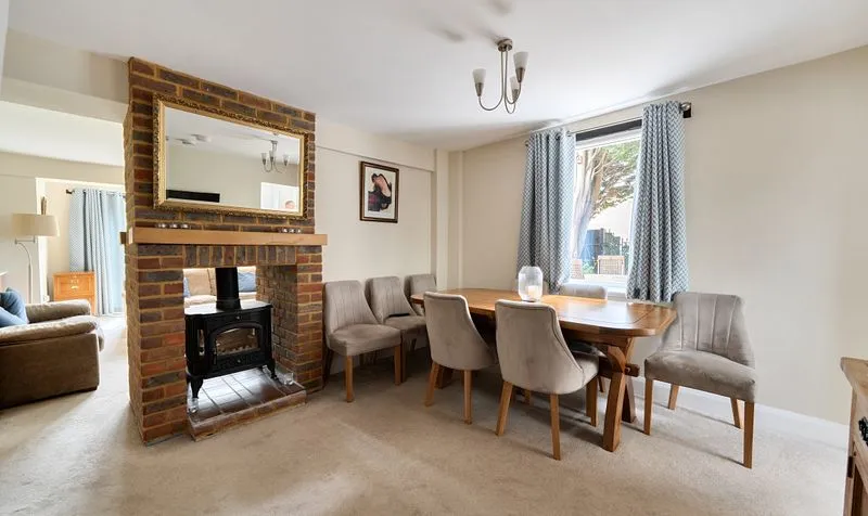 Kingston Road, Leatherhead, KT22, photo 6