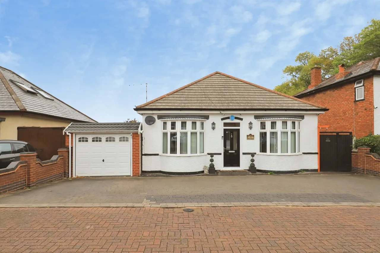 3 bed house for sale, Nightingale Place, Bilston, WV14