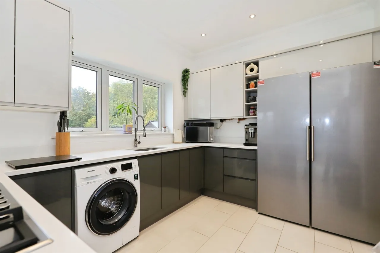 Nightingale Place, Bilston, WV14, photo 4