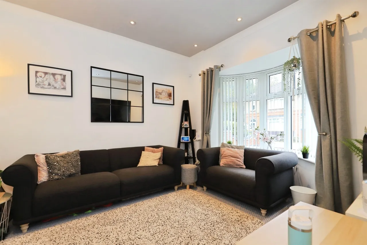 Nightingale Place, Bilston, WV14, photo 5