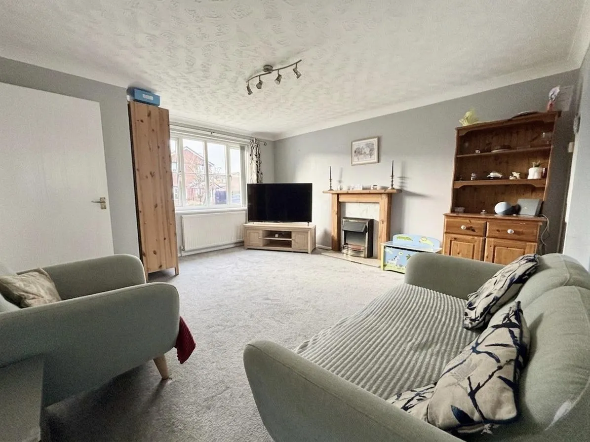 Scholars Close, Saltney, CH4, photo 3