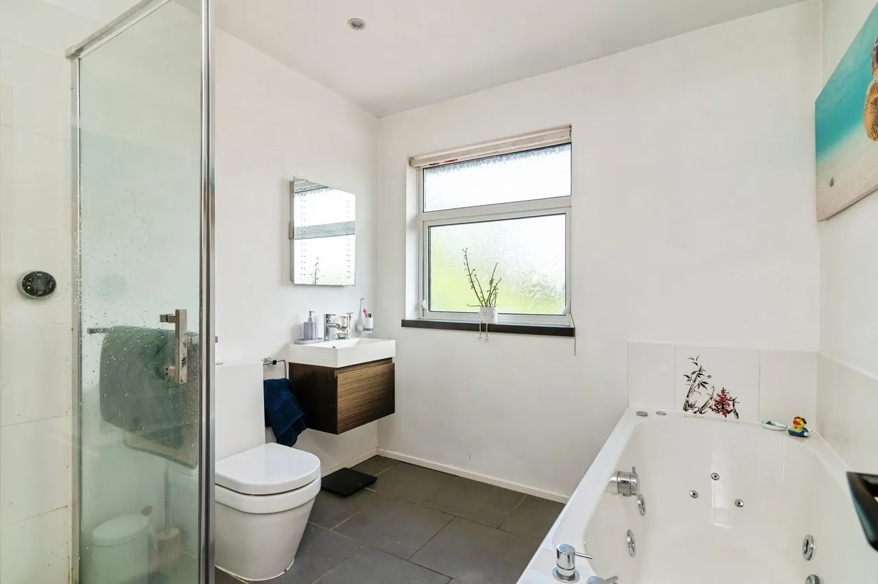 Aspley Park Drive, Nottingham, Nottinghamshire, NG8, photo 17