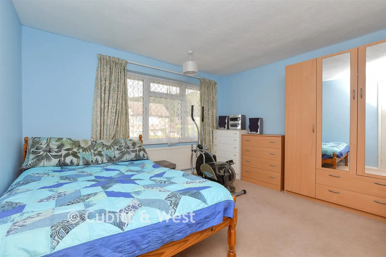 Blackthorn Road, Reigate, RH2, photo 6