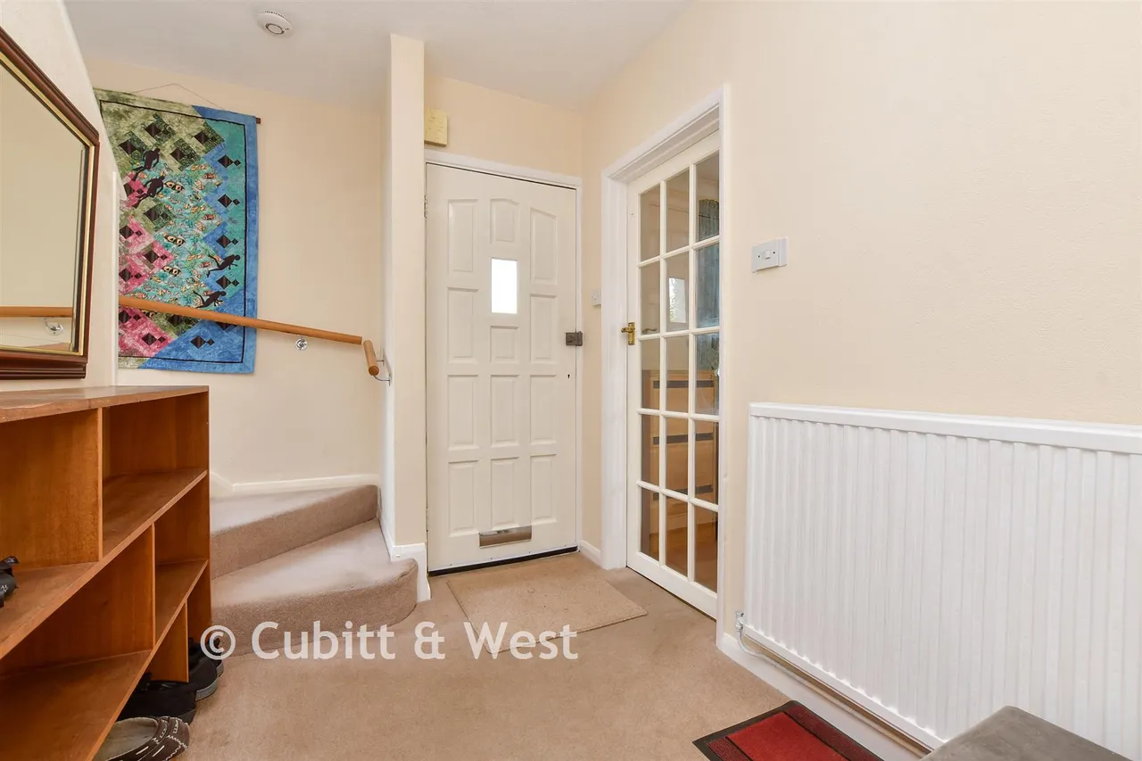 Blackthorn Road, Reigate, RH2, photo 12