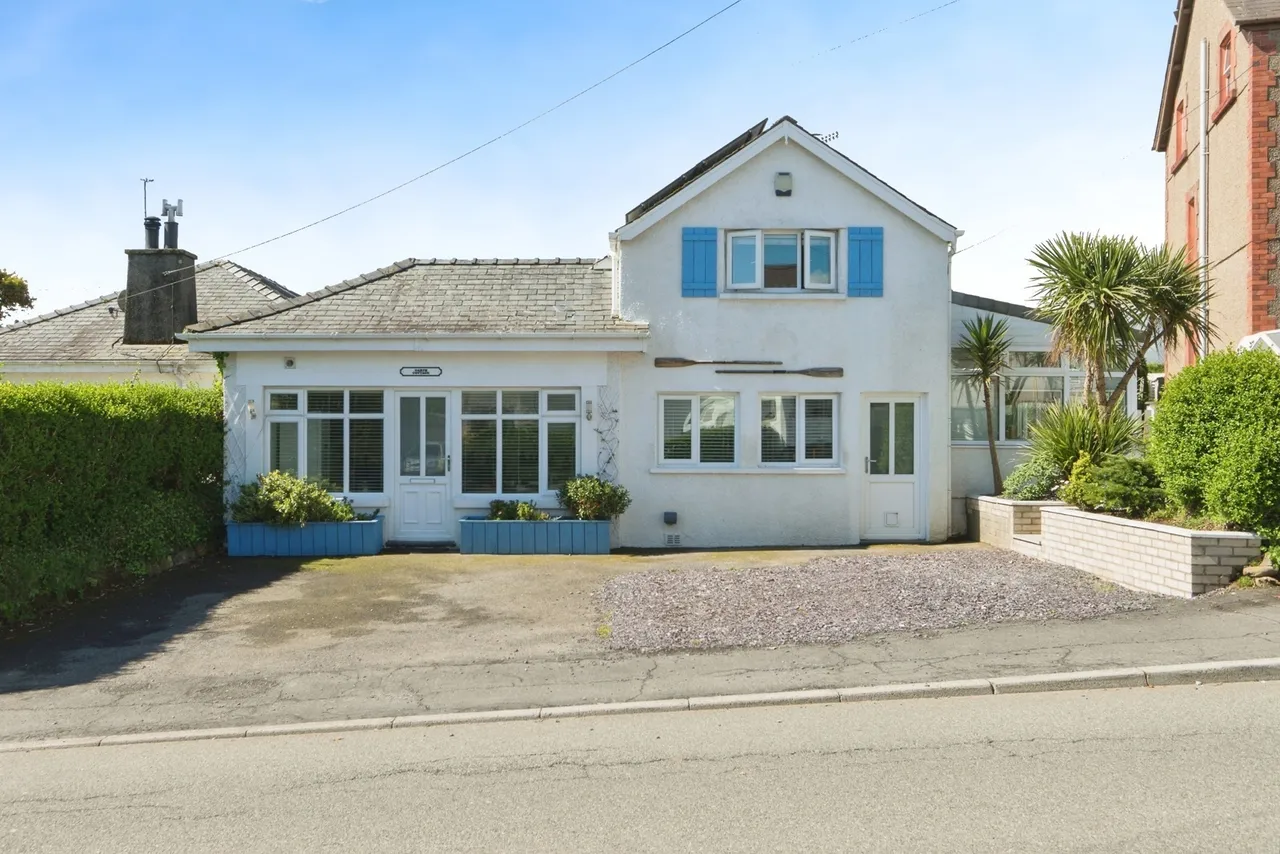 3 bed house for sale, Llanbedrog, LL53