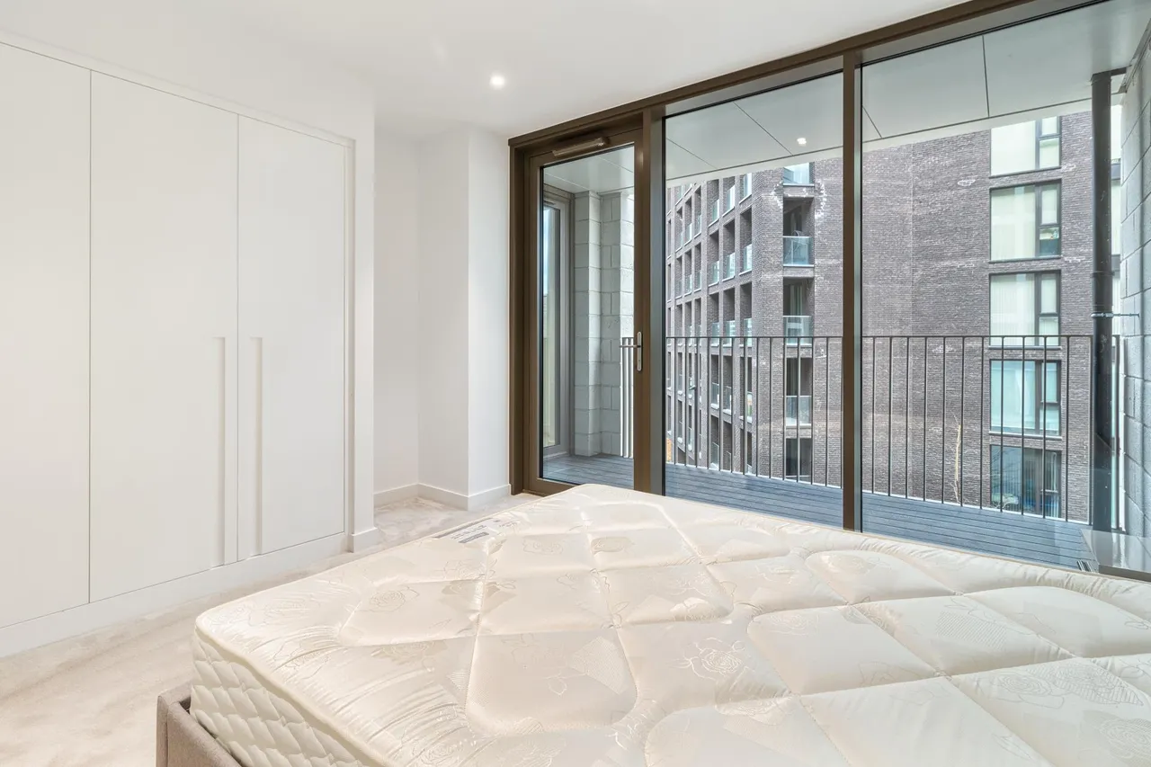 Commodore House, Royal Wharf, E16, photo 5
