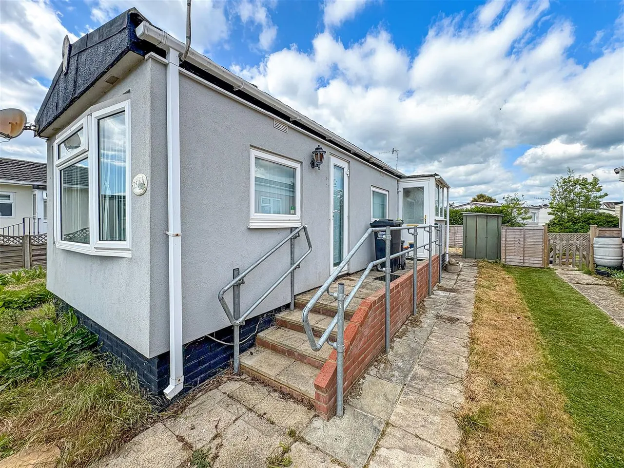 Thornlea Court, Wick, photo 9