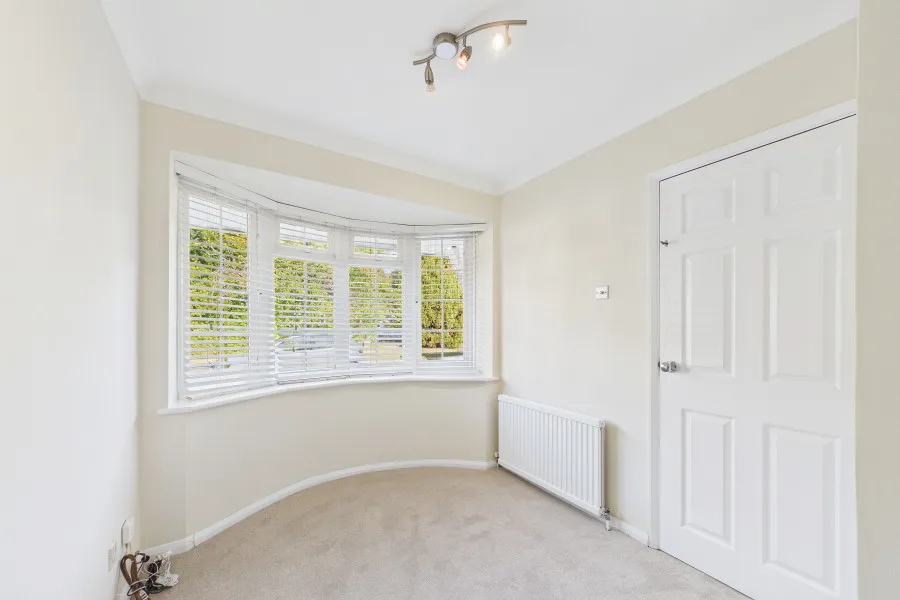 Cooper Road, Windlesham, GU20, photo 9